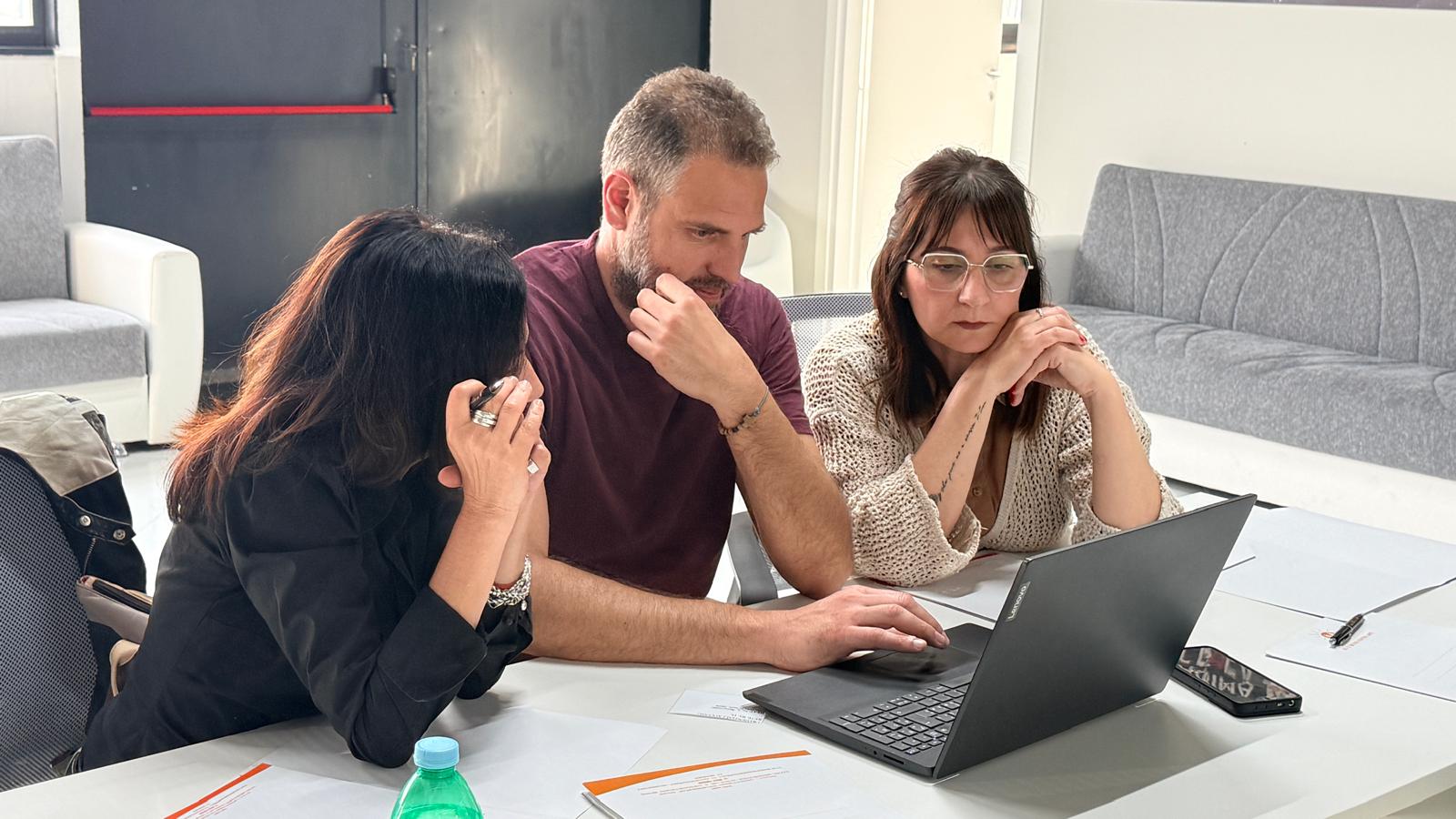 foto scattate durante il progetto di AI Mode